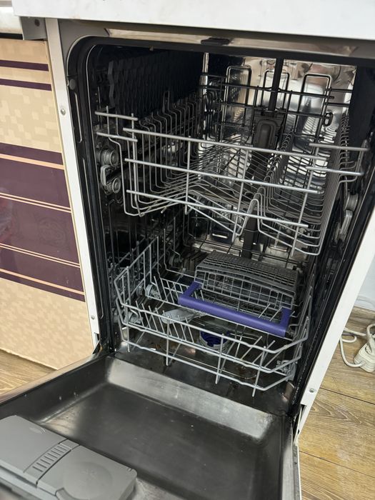 Посудамоющая машина