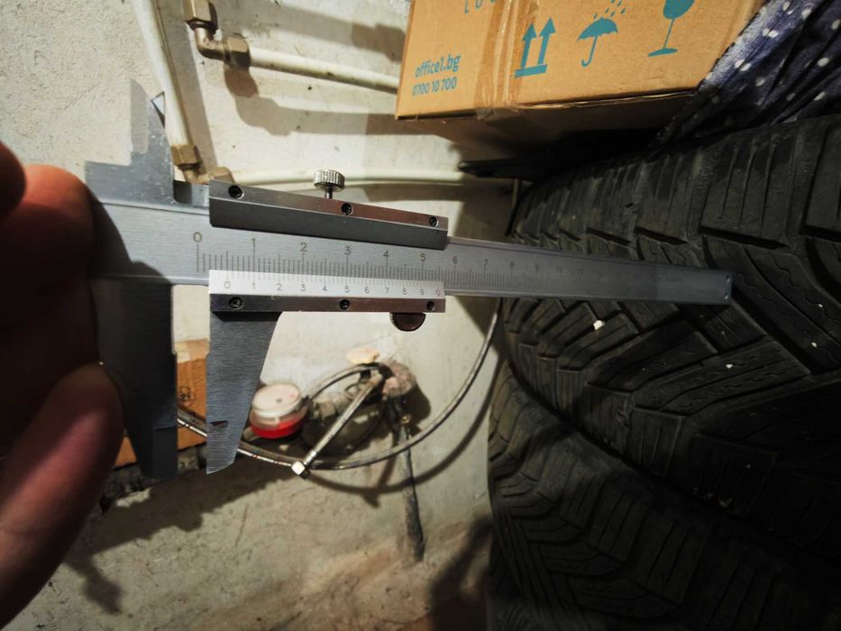 Michelin Alpin 6 215 55 17 dot 3518 зимни гуми