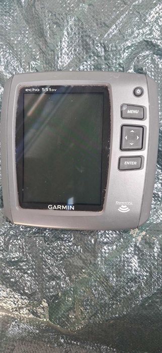 Продавам сонар Garmin Echo 551 DV