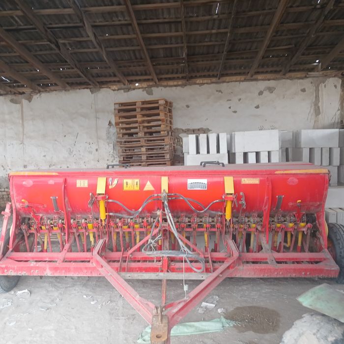 Bir qoʻlda ishlagan soz xolda