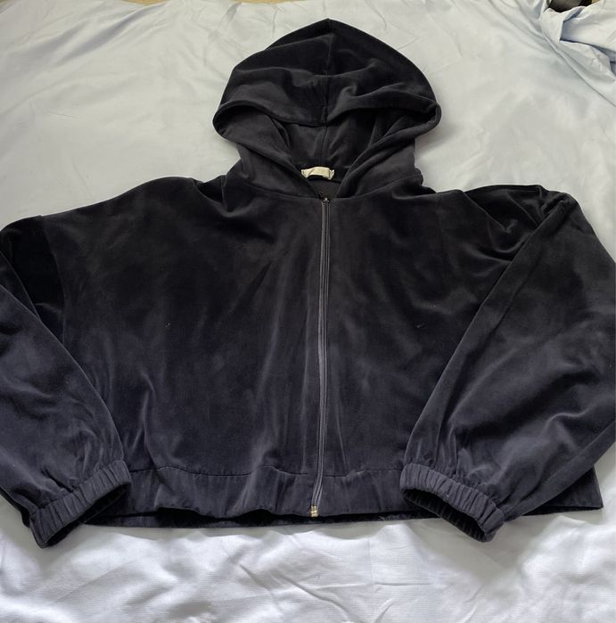 Продам велюровый костюм