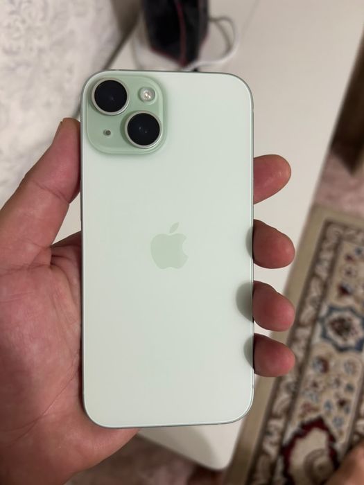 Продам Iphone 15  5G  128gb