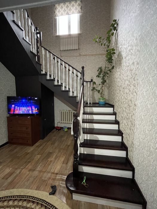 Продам монсардный дом