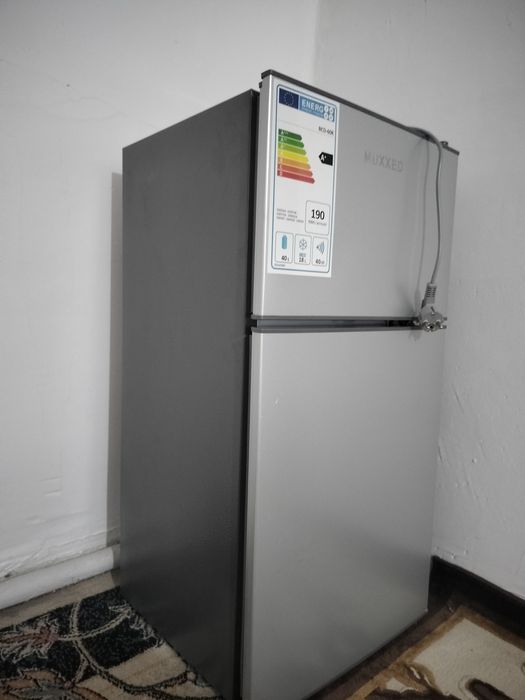 Холодильник новый, срочно