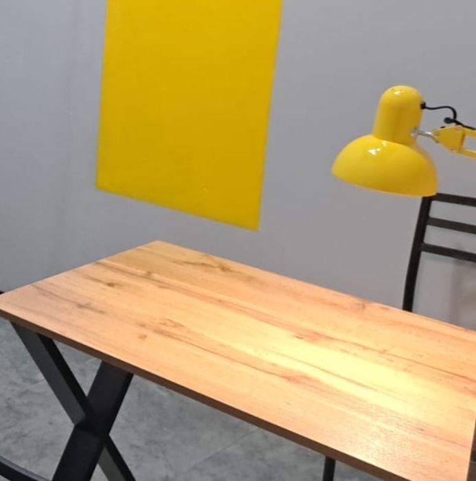 Стол лофт удобный