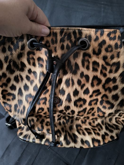 Раница в леопардов принт