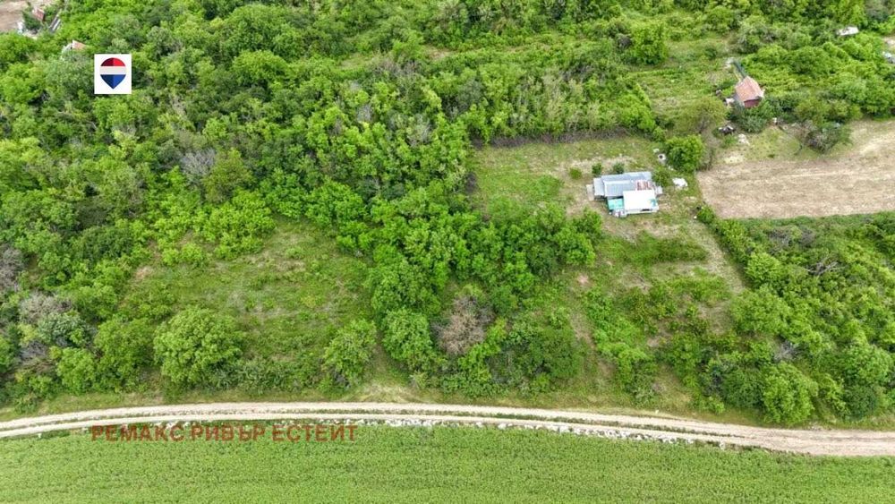Поземлен имот за продажба местност Астраджийка