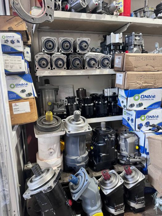 Гидромотор продаю.