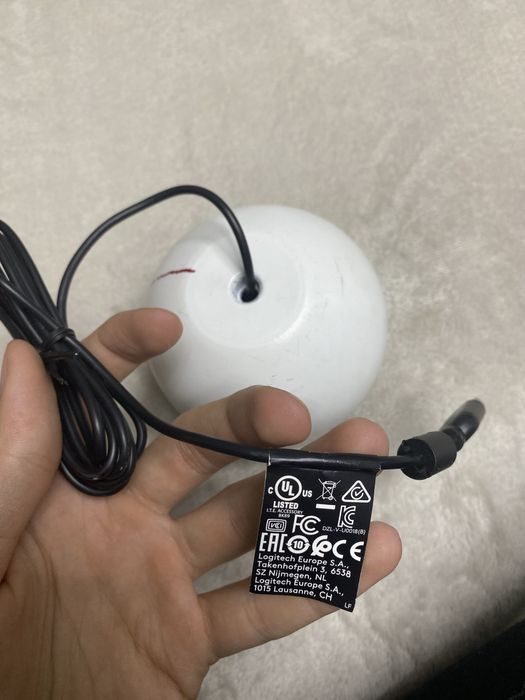 Веб-камера 720p.