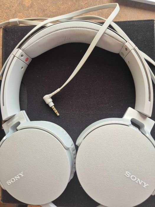 Слушалки - Sony MDR-XB550