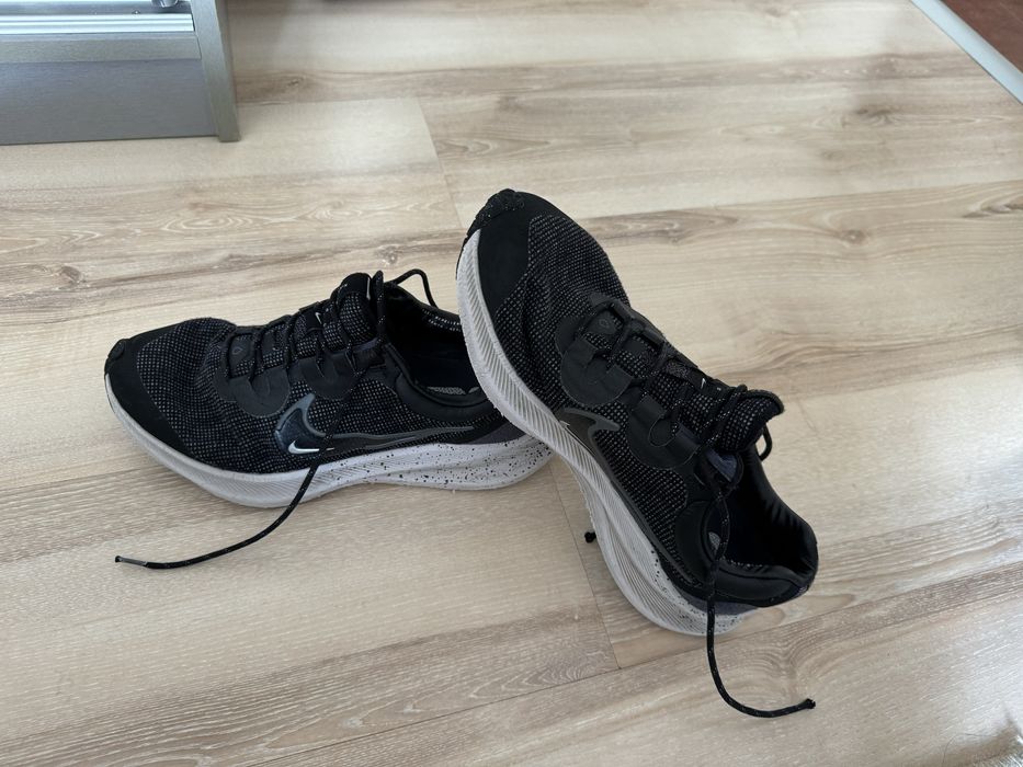 Зимни маратонки Nike!Nike Zoom Winflo 8 Shield DC3727-001. Размер 42.5