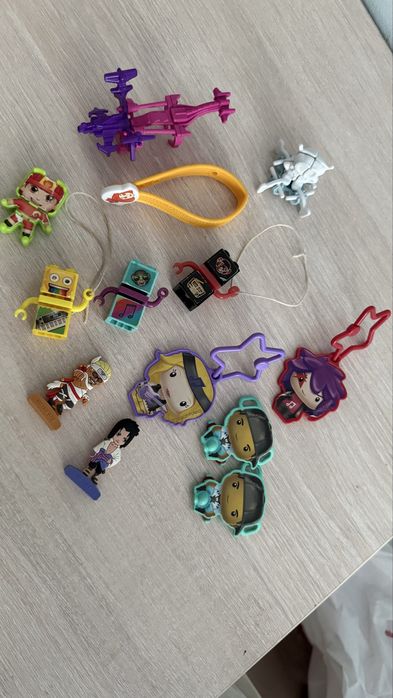 Игрушки Kinder joy