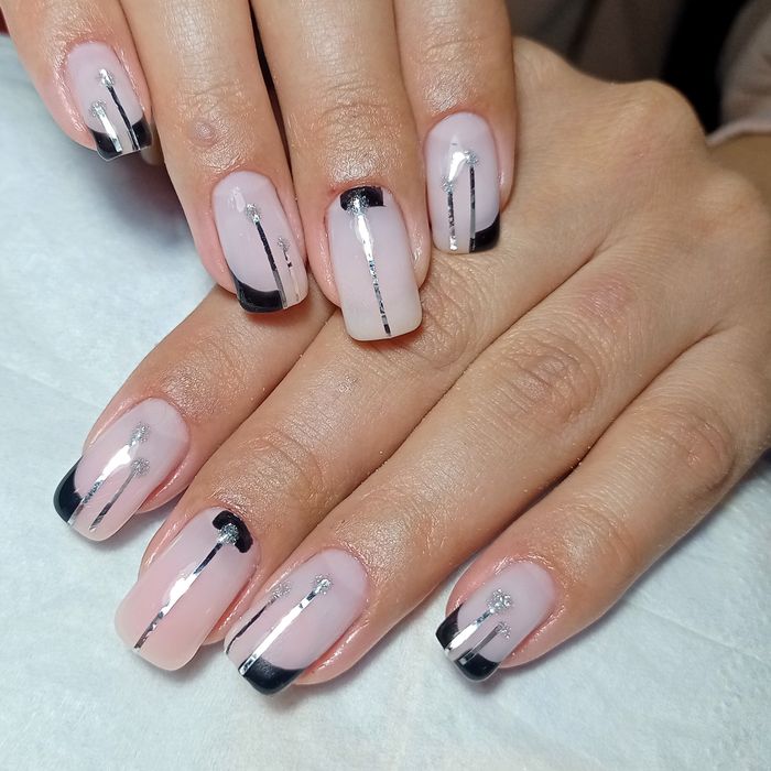 Маникюр/педикюр