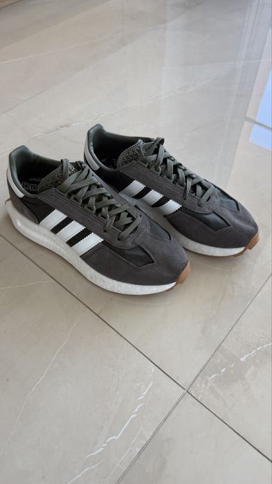 Спортни маратонки Adidas Retropy e5