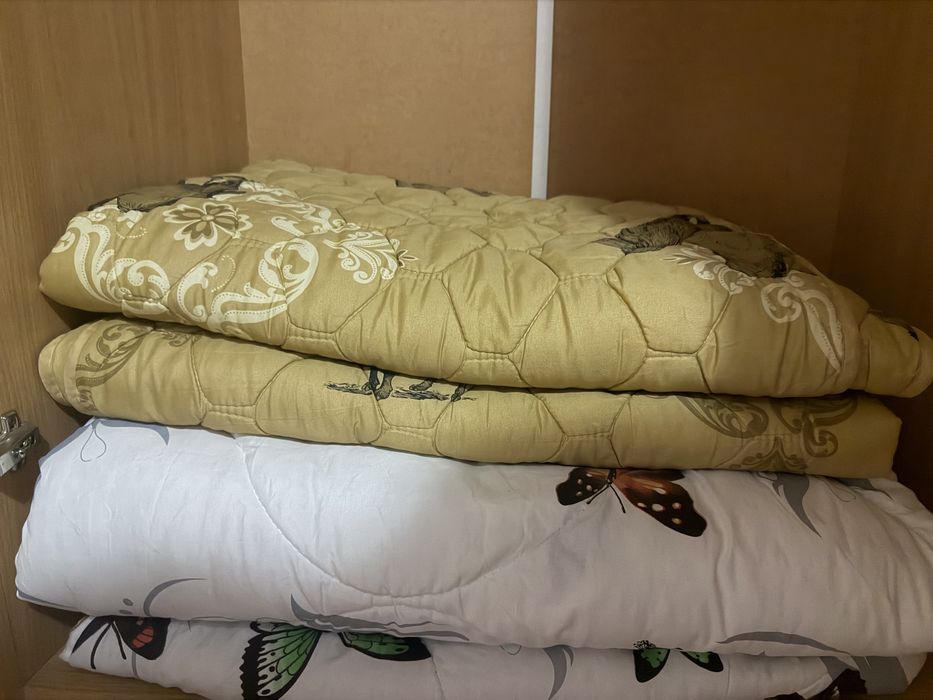 Продам одеяло за 1000 тенге