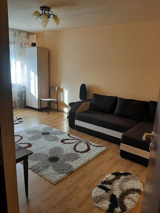 Ap 2 cam decomandat Nicolina