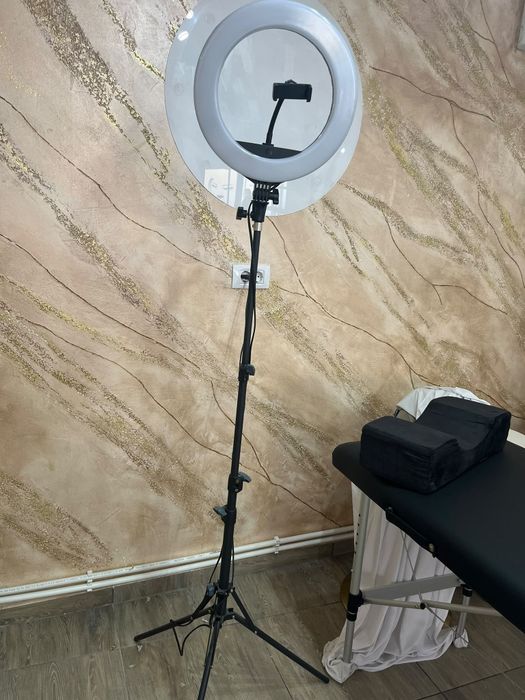 Trepied > Lampa Circulara Led /