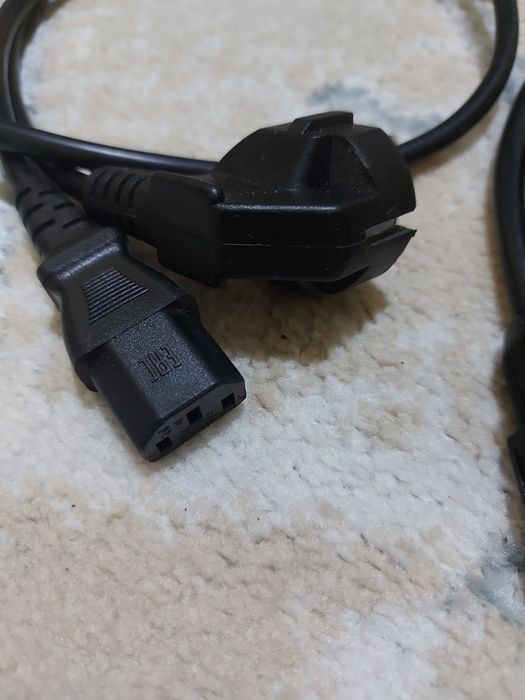 Компьютерные кабели, переходники, роутер TP-Link