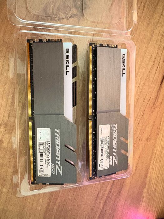 G-Skill Trident Z  RGB 4000 C16 - DDR4
