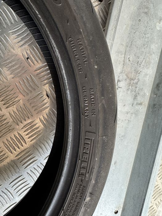 Предна гума Pirelli