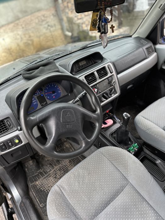 Mitubishi pajero pinin
