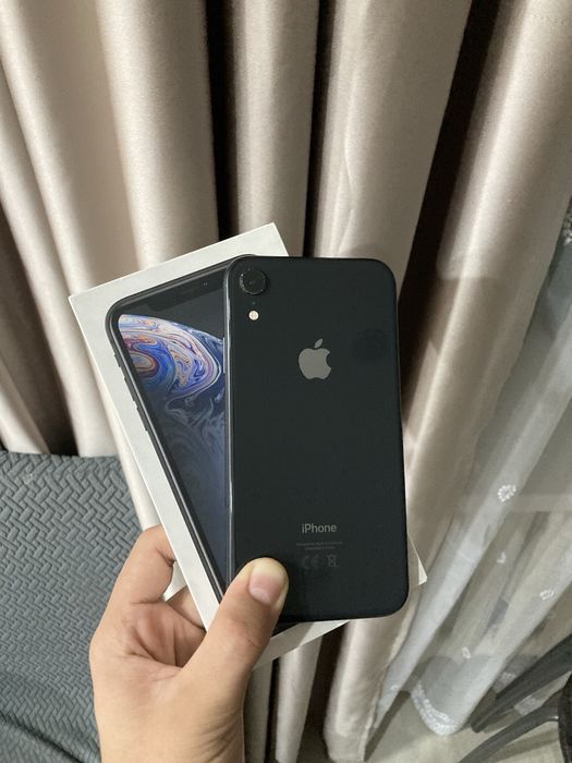 Продам Айфон Хр 64 gb