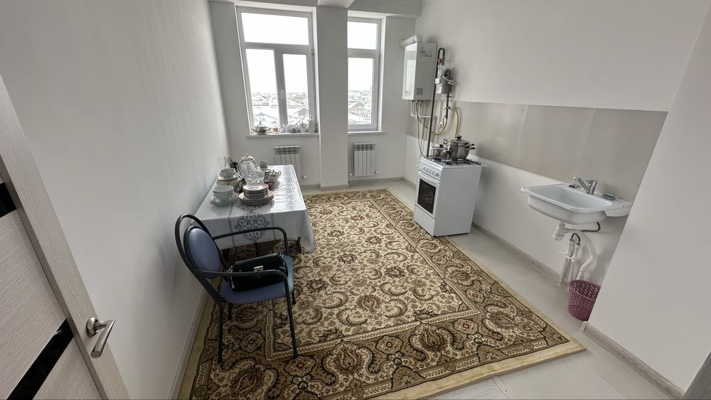 Продаю ковёр 4м х 3м