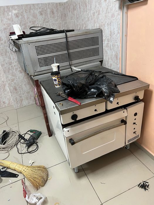 Продам духовку печь