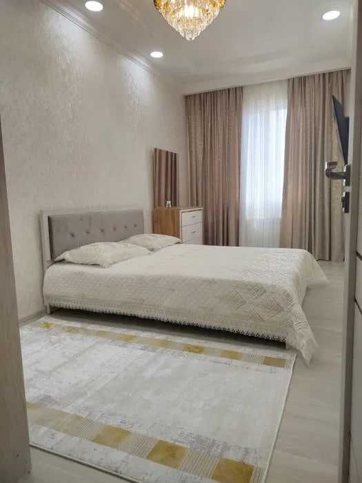 Продаётся 2в3-комнатная квартира с новым евроремонтом на Юнусабад-13