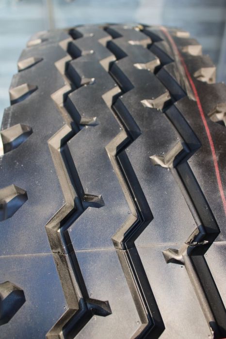 Автошина 12.00R20 DOVROAD протектор змейка