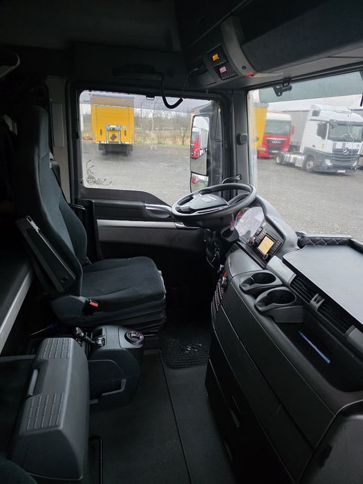 Cap tractor MAN TGX 18.440
