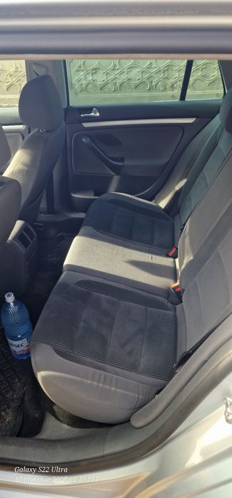 Vand sau schimb Golf 5