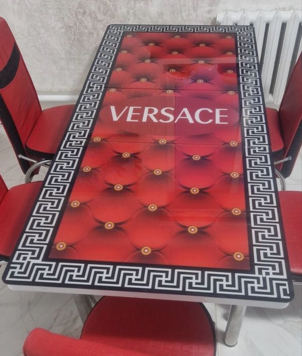 Продам стильный стол