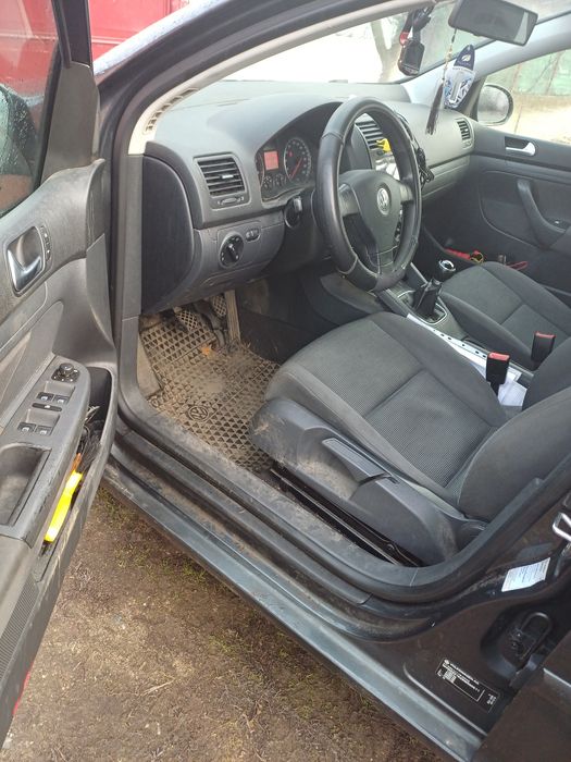 VW Golf 5 1.4 MPI 80 CP