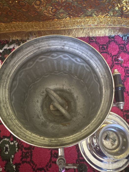 SSSR davridan 2 ta original samovar — 1983 va 1984-yil