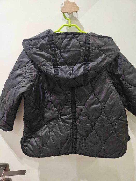 Продам куртку Zara на девочку