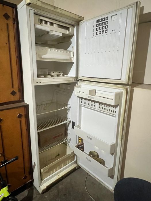 Продам холодильник б/у