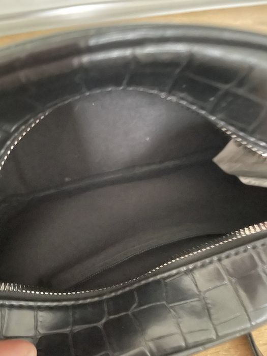 Дамска чанта ведно с картодържател Reserved