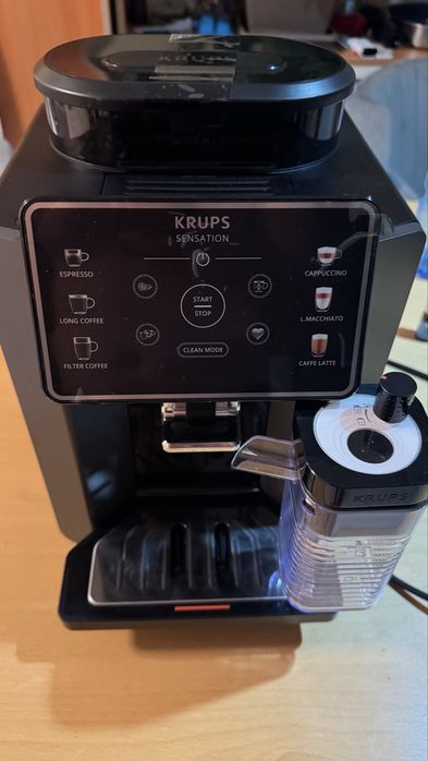 Кафеавтомат Krups EA912HF0 SENSATION MILK