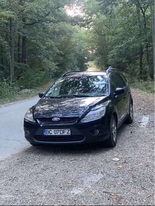 Vând Ford focus 2