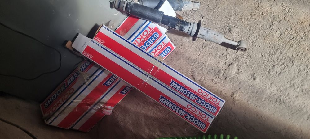 Стойки на прадо 120