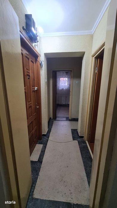 Apartament cu 2 camere de vânzare în Curtea de Argeș.