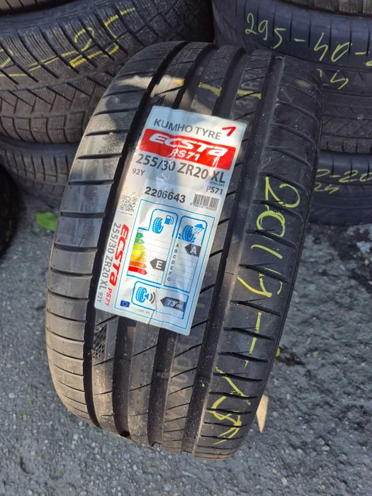 1 Anvelope de VARA - 255/30/20 92Y XL - Kumho Ecsta PS71 - NOU - DOT 2019 !