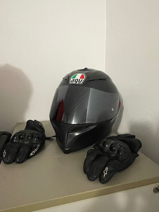 Echipament alpinestars complet și cască agv