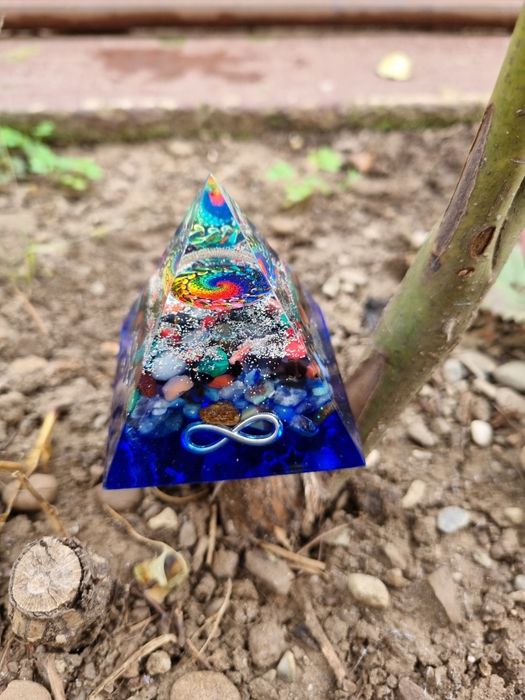 Piramida orgonica - protectie radiatii