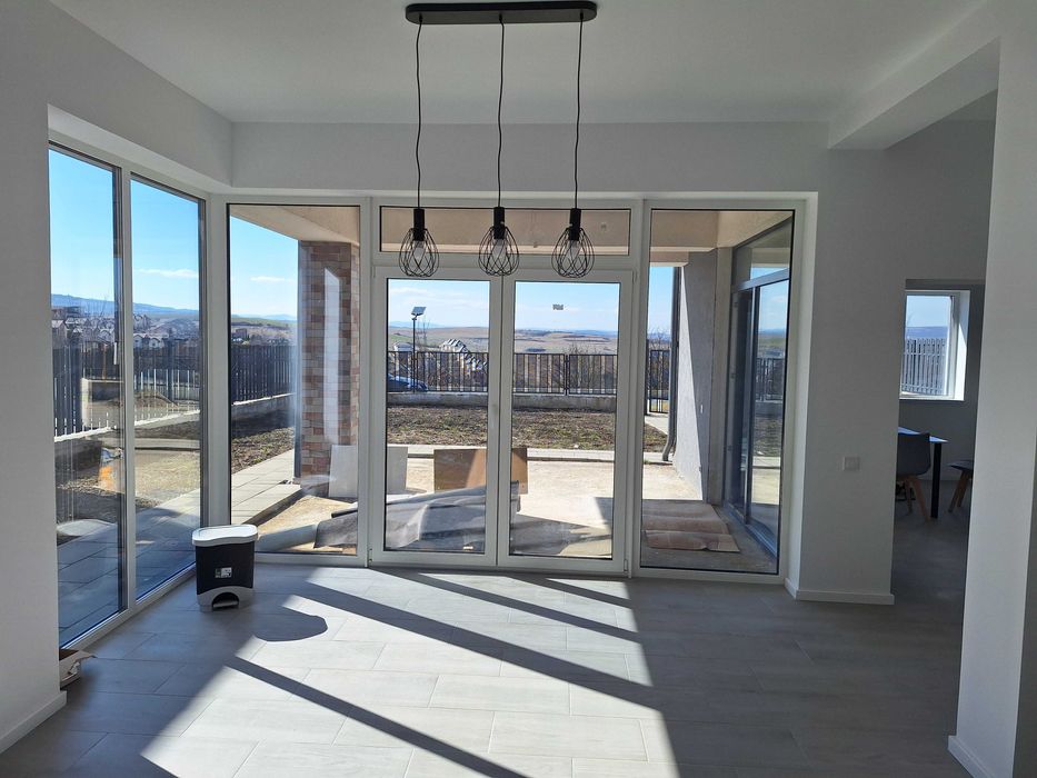 Închiriez casa in Dezmir Cluj Napoca 120 mp