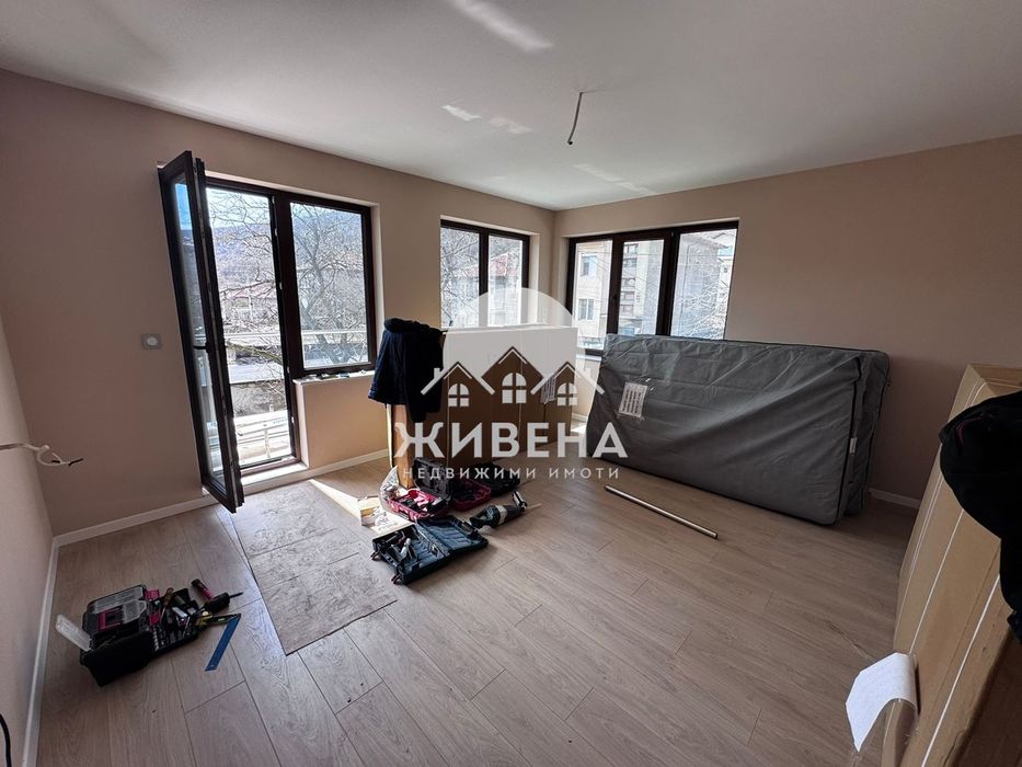 Продава се Къща в Провадия - 240 кв.м за 617 €/кв.м - Снимка #12