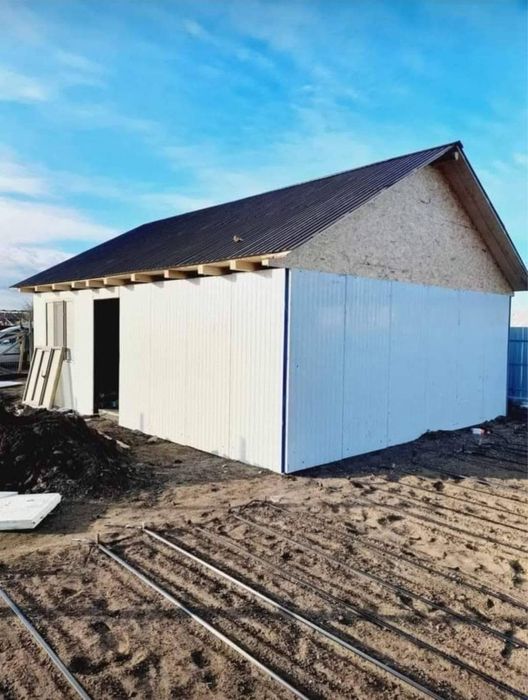 construim căsuțe din lemn