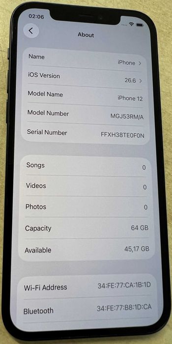 Apple iPhone 12 64GB (83% baterie, liber la retea, liber la AppleID)