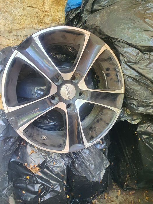 Vand 4 jante aluminiu si 2 cauciucuri Michelin